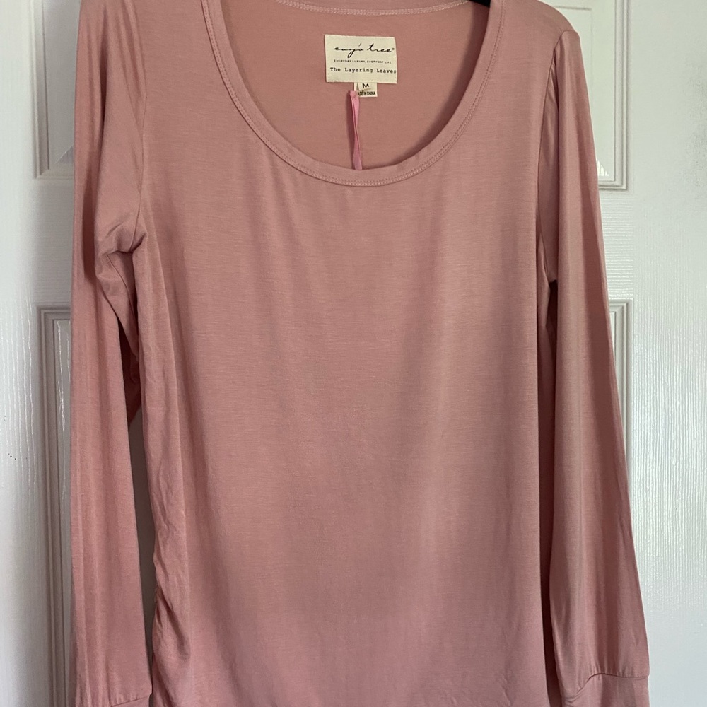 NWT Evy’s Tree Layering Leaves Tee